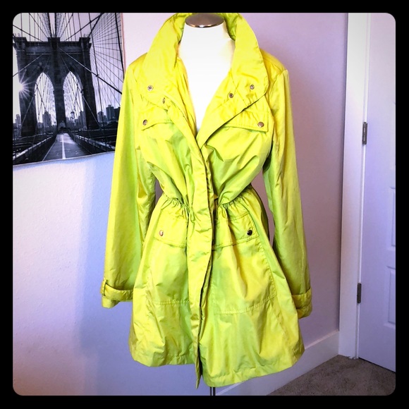 Alfani Jackets & Blazers - Alfani chartreuse windbreaker trench 😱